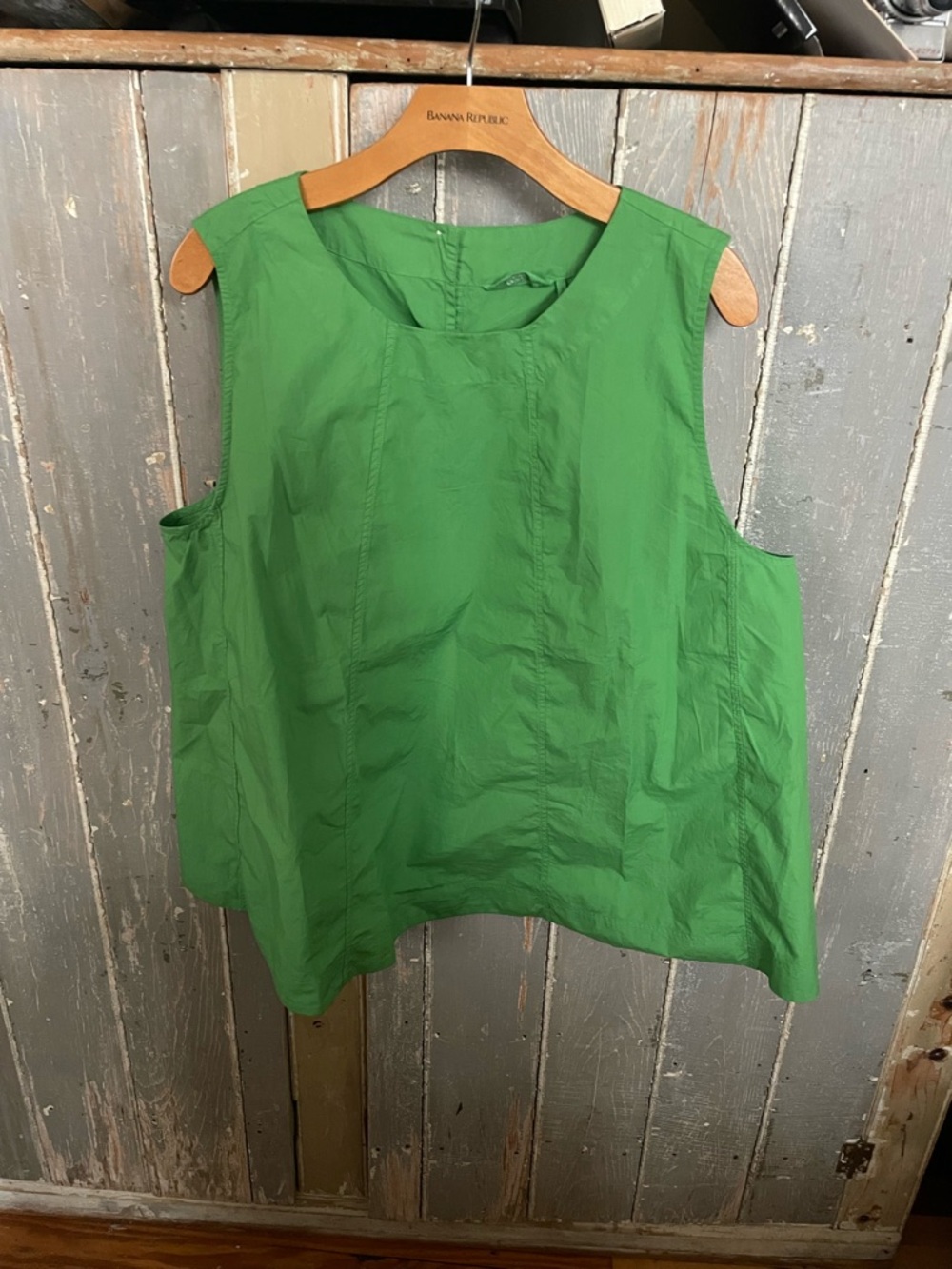 Toast Green Sleeveless Scoop Neck Top